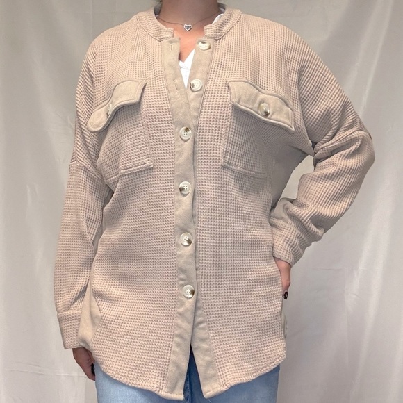 Oversized waffle Shacket size medium - Picture 1 of 7